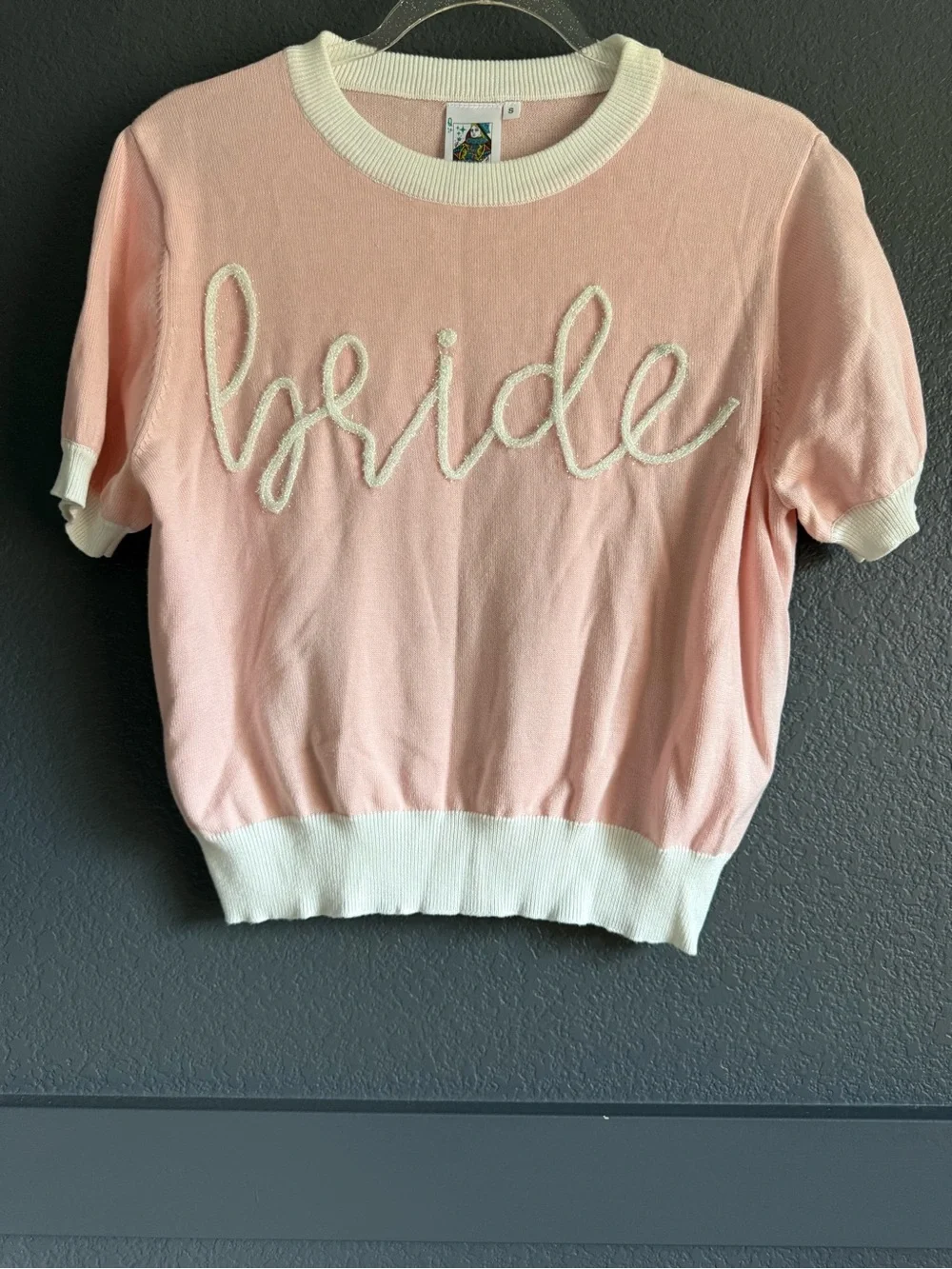 QUEEN OF SPARKLES • Bride print Pink Short Sleeve Knit Top - Small